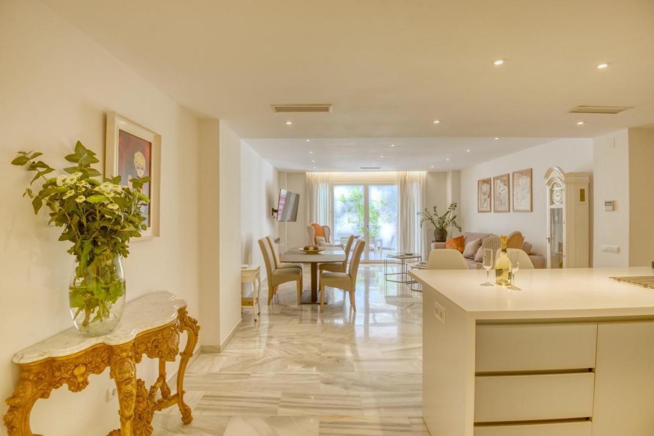 Appartement Playas Del Duque, Puerto Banus, Golf .Playa Y Compras à Marbellac Extérieur photo
